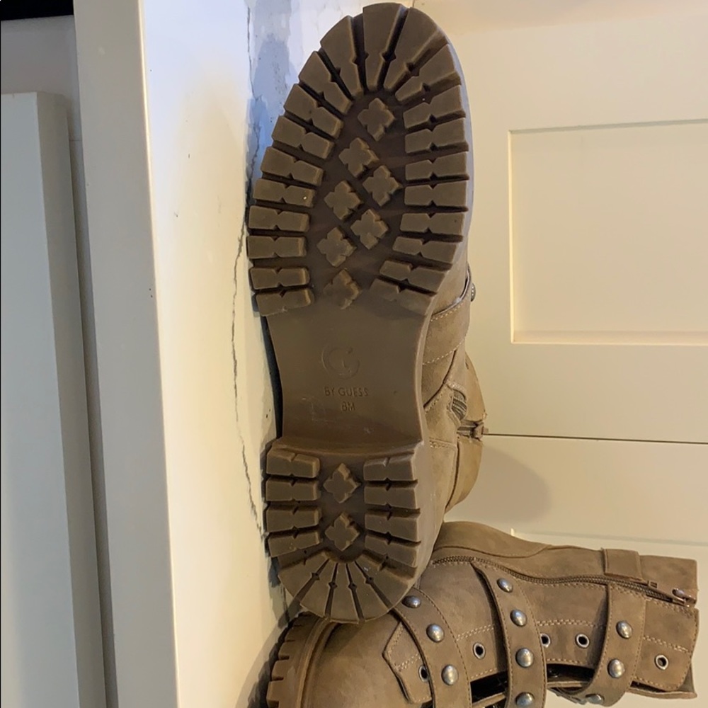 Boots - Picture 5 of 5